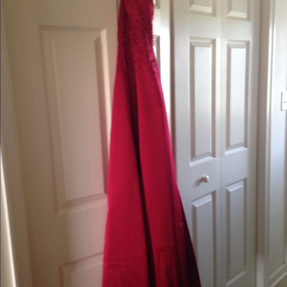 Formal Dress - Picture 2 of 2